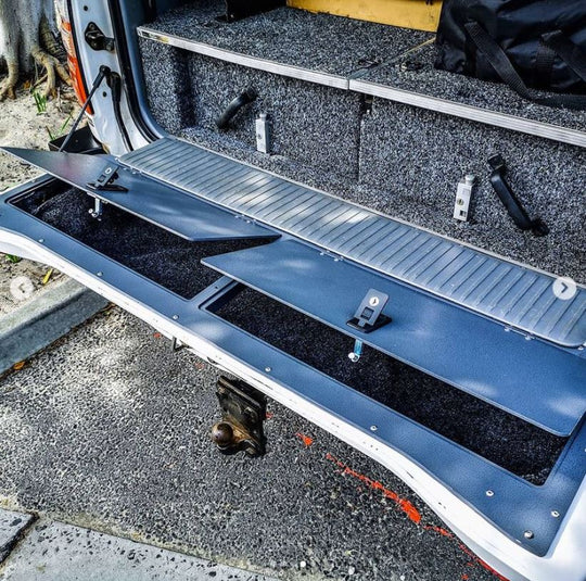 Toyota Land Cruiser 100/Lexus LX470 Tailgate Storage Lid - By Big Country 4x4