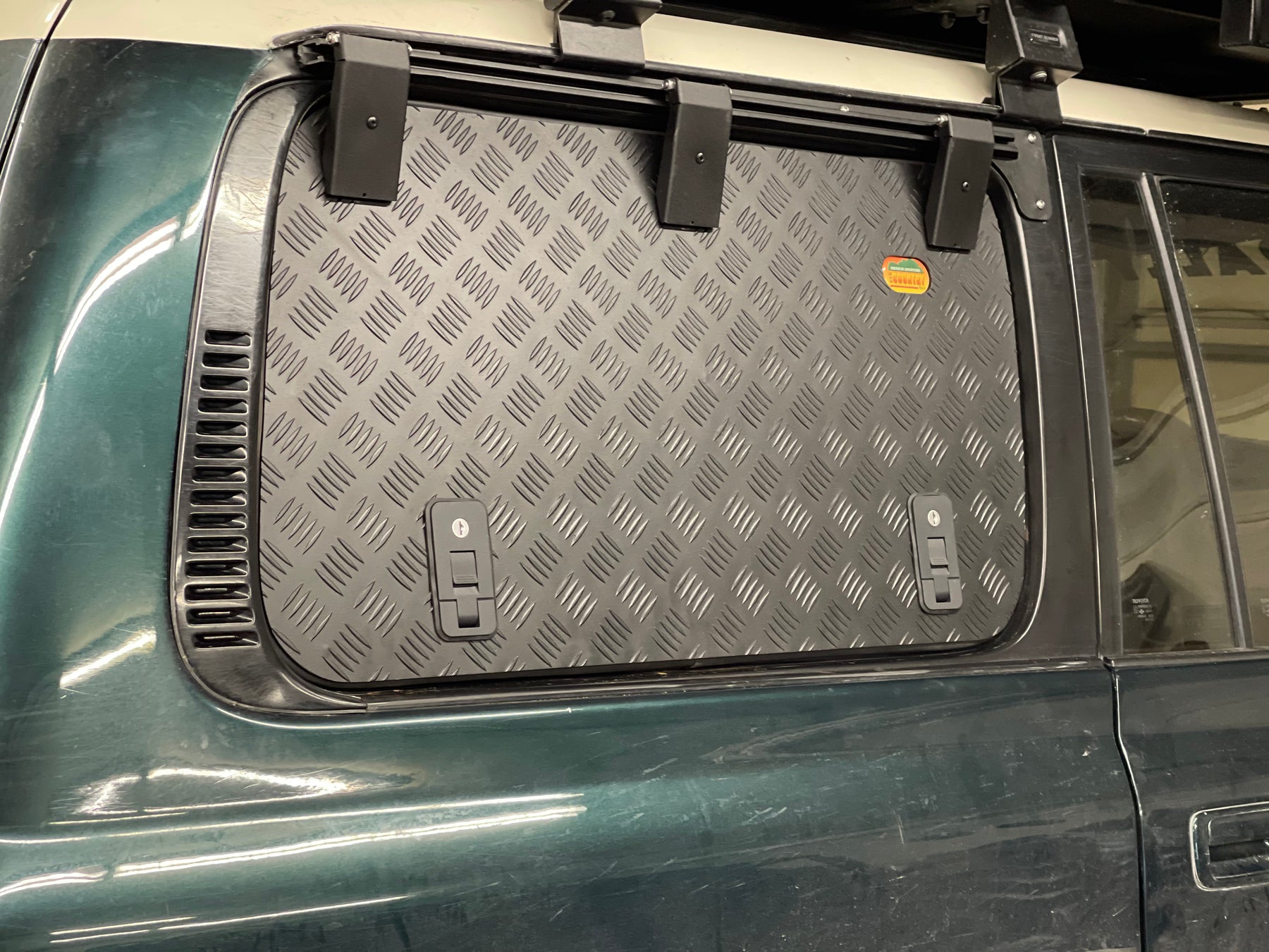 Toyota Land Cruiser 80/Lexus LX450 Gull Wing Windows - By Big Country ...
