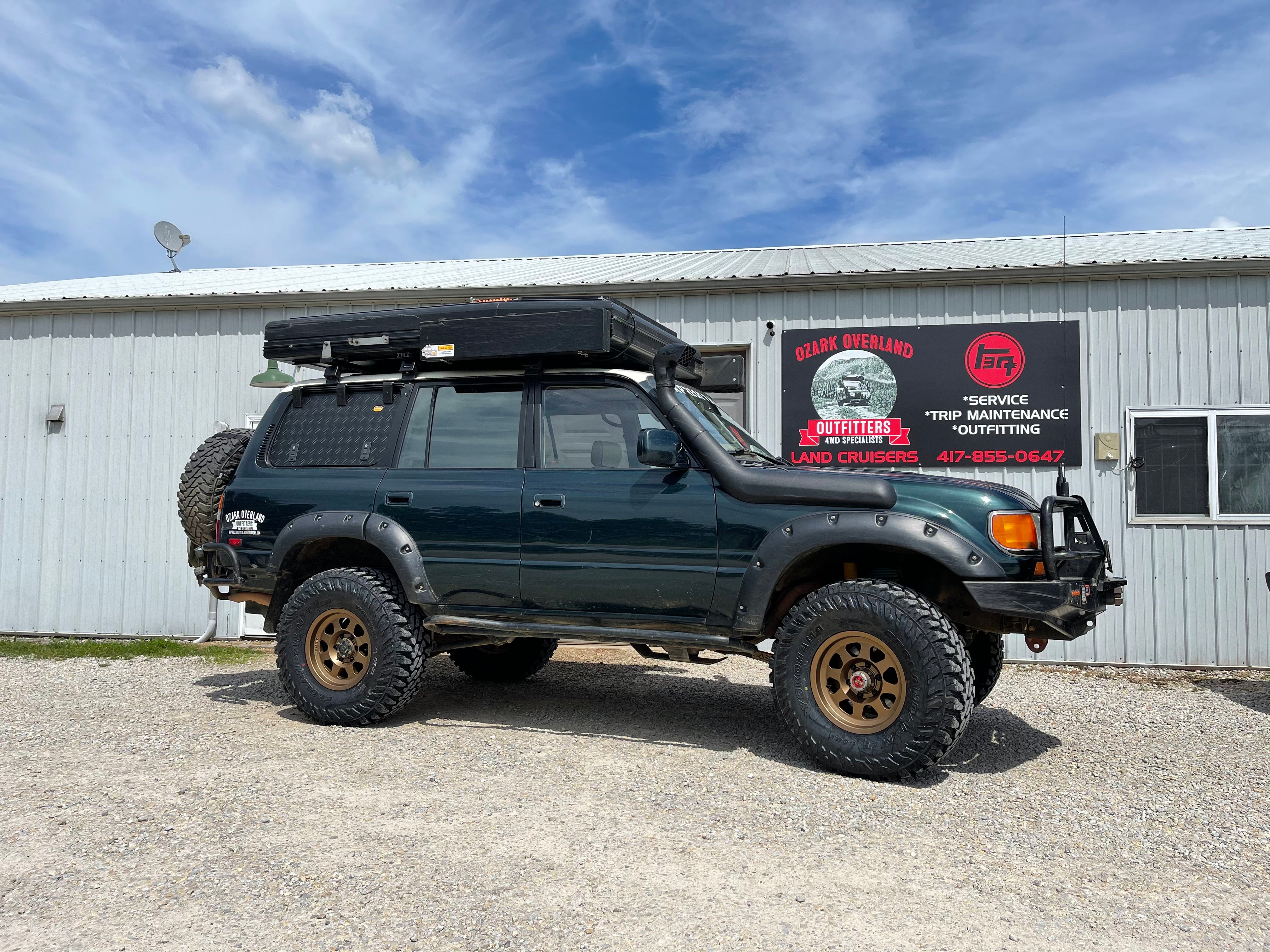 Toyota Land Cruiser 80/Lexus LX450 Gull Wing Windows - By Big